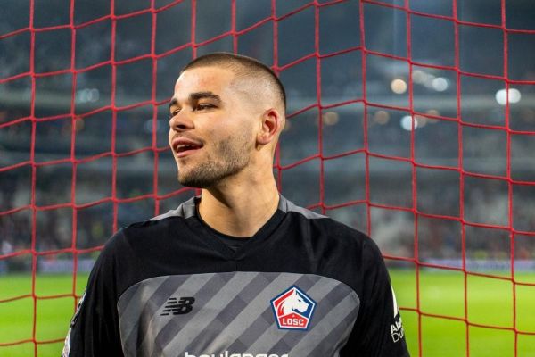  بارسلونا مشتری جدی شوالیه فوتبال فرانسه