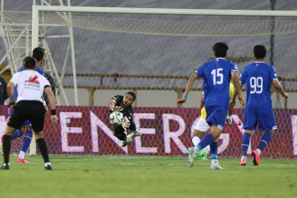 رشیدی حسینی دلش با استقلال است امیدوارم در تیم ملی به او فرصت دهند