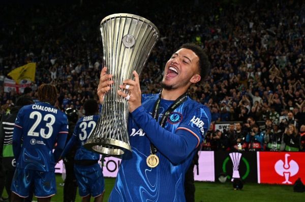  مذاکرات فشرده چلسی با جیدون سانچو برای کاهش دستمزد