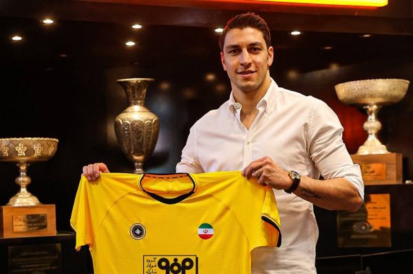 مانور رسانهای سپاهان روی لقب تراکتوری اخباری