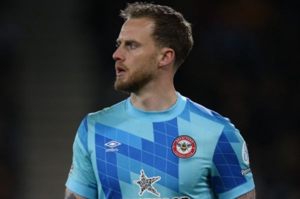  پیشنهاد بایرلورکوزن برای دروازه‌بان موفق لیگ جزیره رد شد