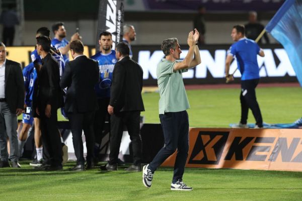  اتمام حجت هشت شاکی با مدیران استقلال  به عنوان دستیار  نیستم