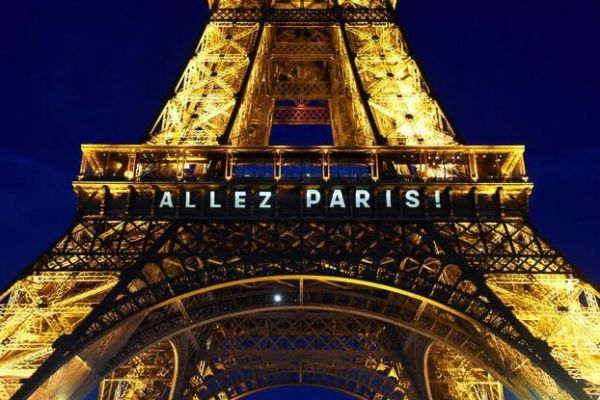  عکس؛ نورانی شدن برج ایفل برای حمایت از پاریسن ژرمن در فینال