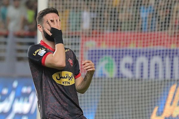  یاسین سلمانی نمی‌خواهد در پرسپولیس بماند