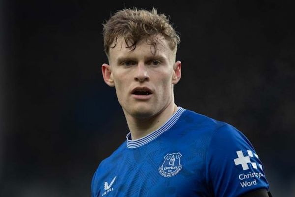  ورود چلسی به رقابت جذب مدافع مدنظر منچستریونایتد