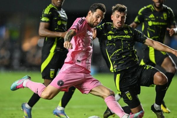  ادعای جالب ماسکرانو؛ اگر مسی خوب بازی نکند تقصیر بقیه است