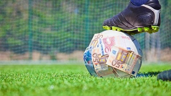 ورود نهادهای نظارتی و بازرسی به قراردادهای نجومی فوتبال؛ فعلا ثبت نشود