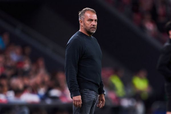 فلیک چه کسی را برای فصل بعد، دروازهبان اصلی بارسلونا میداند