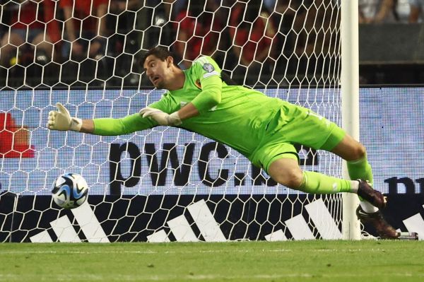 بهترین دروازهبان تاریخ رئال مادرید از نظر کانیزارس