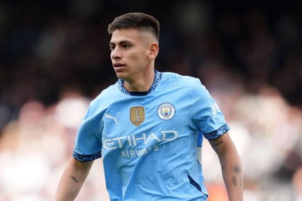  فابرگاس به دنبال خرید هافبک آرژانتینی منچسترسیتی