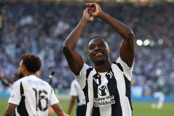 منچستریونایتد و یوونتوس، دو مشتری مهاجم فرانسوی پاری سن ژرمن