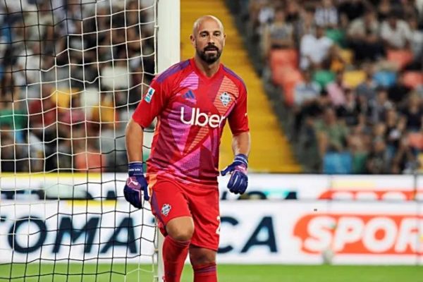 دروازهبان سرشناس اسپانیایی وارد دنیای مربیگری شد