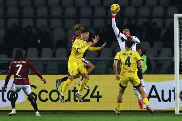  دروازه‌بان تیم ملی ژاپن راهی قهرمان ایتالیا می‌شود