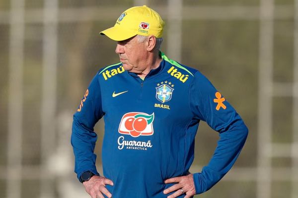  نظر اسطوره برزیلی در مورد خط خوردن نیمار