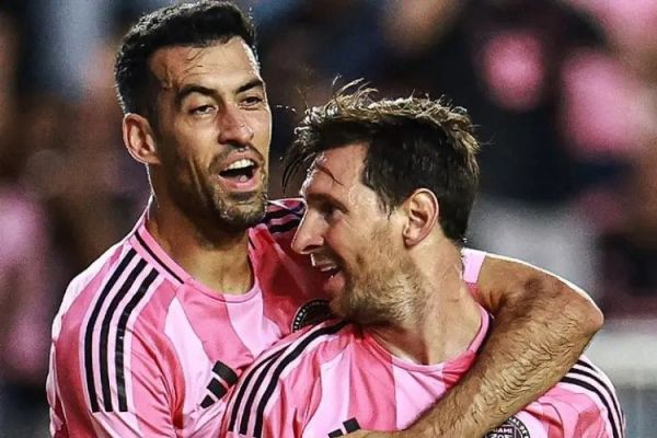  کاپیتان سابق بارسلونا که از دیدن بازی‌های مسی سیر نمی‌شود