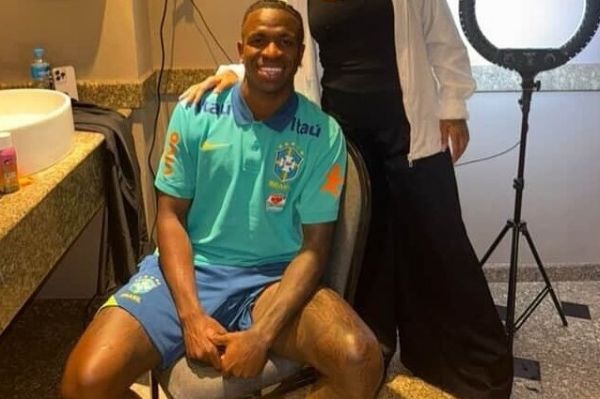 عکس؛ رونمایی از مدل موی جدید وینیسیوس