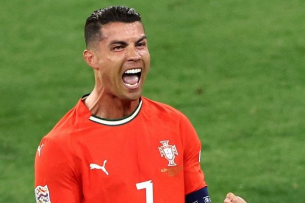 رونالدو و افزایش اختلافش با مسی و علی دایی