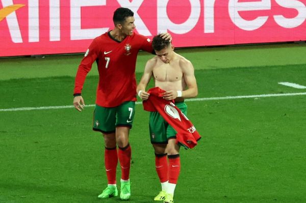  پورتو و یوونتوس در آستانۀ توافق برای هم‌تیمی رونالدو