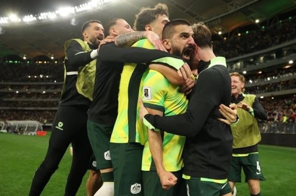 مقدماتی جام جهانی شکست ژاپن مقابل استرالیا