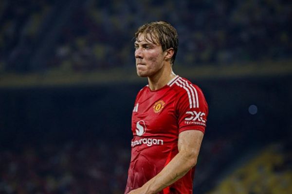 مهاجم ناکام منچستریونایتد، مایل به بازگشت به سری آ