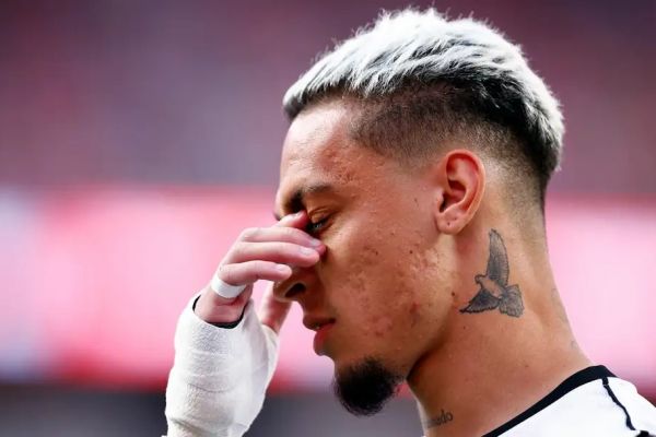  پایان راه ستاره برزیلی در الدترافورد