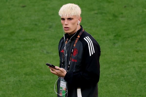  حمله سنگربان سابق منچستریونایتد به ستاره آرژانتینی پرحاشیه این تیم