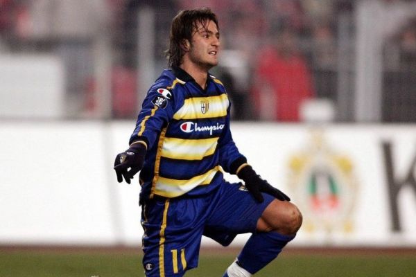 گزینۀ مربیگری استقلال، در آستانۀ بازگشت به باشگاه سابق