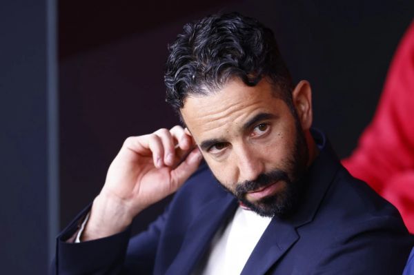  آموریم باید منچستریونایتد را به رده چندم جدول برساند