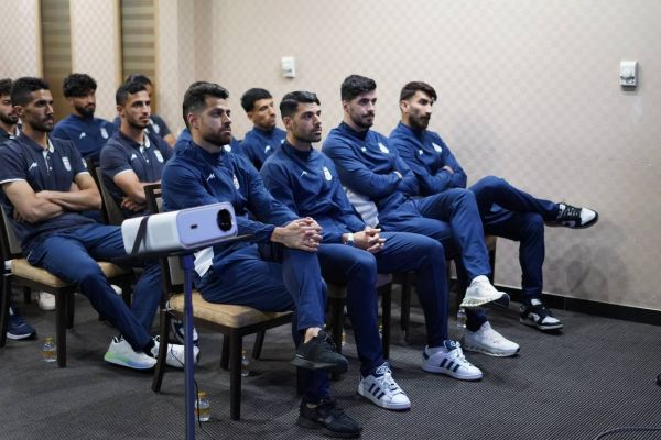 جلسه فنی قلعهنویی برای بازیکنان تیم ملی