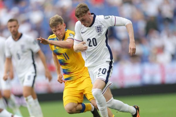 هو شدن تیم ملی انگلیس در بازی مقابل آندورا