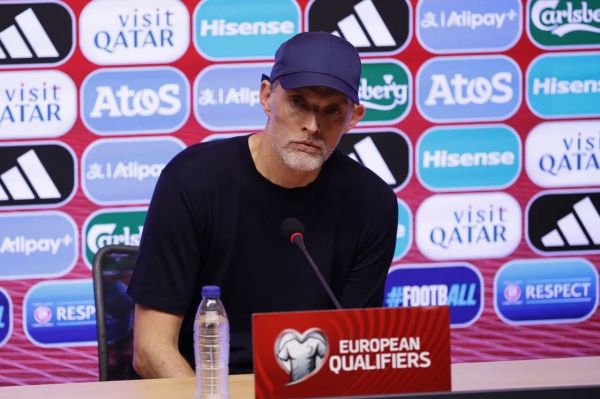 واکنش توخل به شعار هواداران علیه دولت انگلیس در بازی آندورا