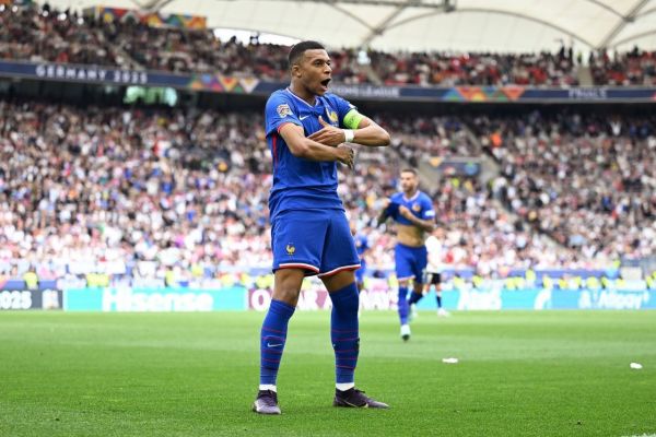  چه کسی بهترین بازیکن دیدار آلمان - فرانسه شد   عکس