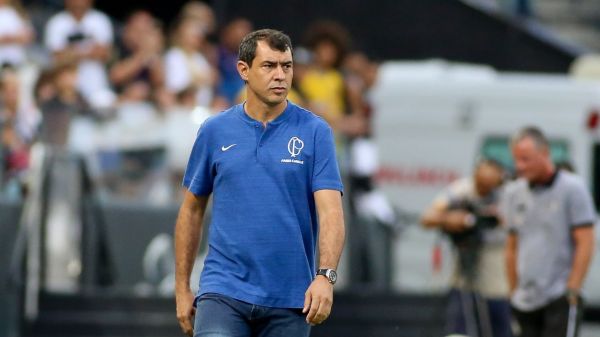 شوک به آبیها؛ کاریله را سرمربی استقلال بدانید