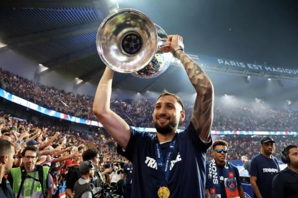 رقابت دو تیم شهر منچستر برای جذب قهرمان چمپیونزلیگ