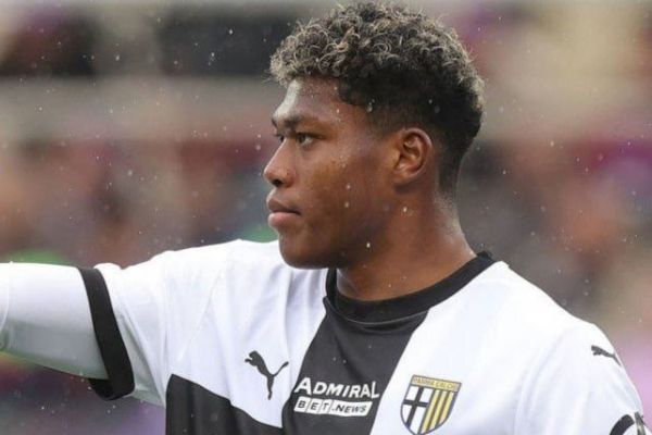  دروازه‌بان ژاپنی پارما همچنان زیر ذره‌بین میلان