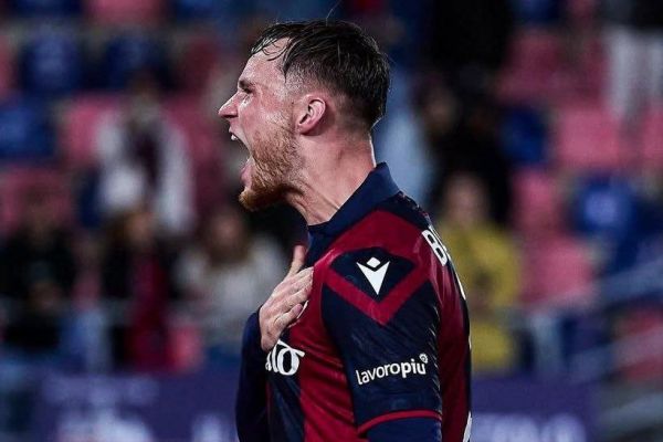 ناپولی بهدنبال اولین خرید فصل از تیم شگفتی ساز سری آ