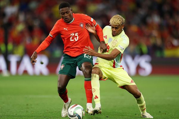 صحبتهای ستاره پرتغالی که لامین یامال را مهار کرد