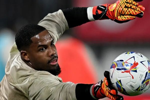 اولتیماتوم سنگربان فرانسوی به میلان