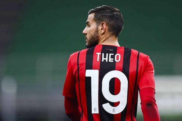  تحرکات میلان در خط دفاعی؛ تئو در مسیر خروج، زینچنکو در لیست خرید