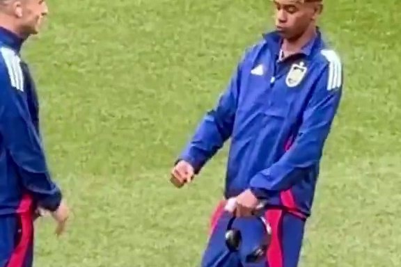 عکس؛ یامال پیش از فینال، خوشحالی رونالدو را مسخره کرده بود