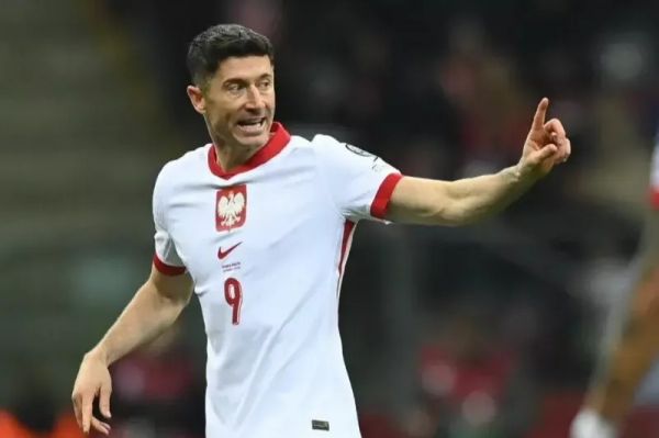 واکنش فدراسیون لهستان به جنجال ستاره بارسلونا