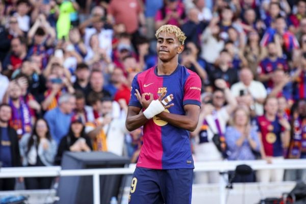 مجازات شدن نوجوانی که به یامال توهین کرده بود