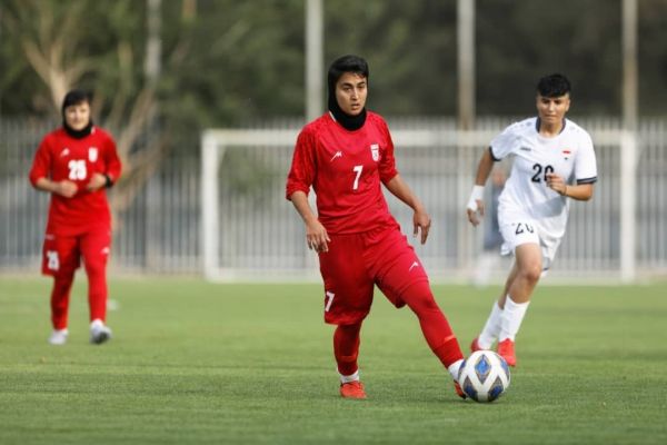 پایان نیمه نخست دیدار ایران و عراق