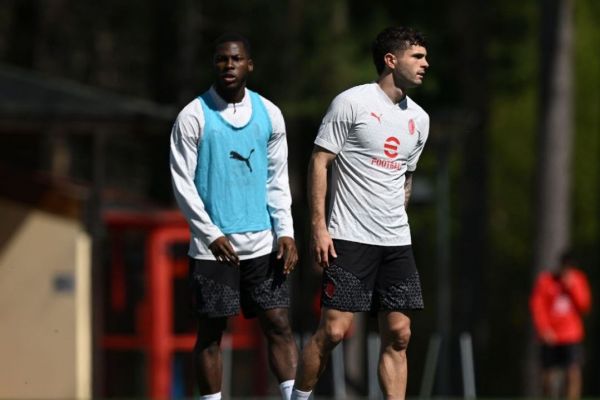  با اعلام رومانو؛ ستارۀ آمریکایی میلان به ناپولی می‌پیوندد