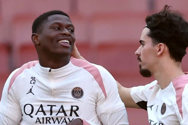  سرمربی پرتغال یامال را تحسین می‌کند اما کاندیدای دیگری برای توپ طلا دارد