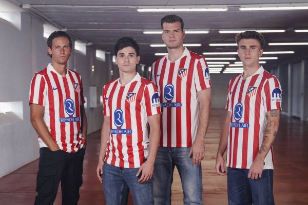 رونمایی اتلتیکو مادرید از پیراهن اول خود برای فصل جدید عکس