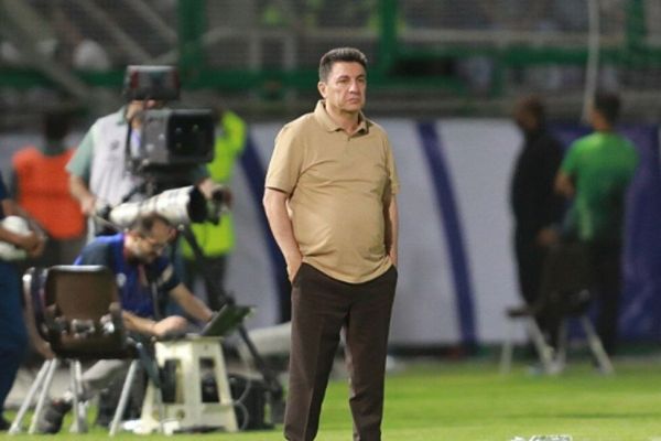 قلعهنویی از روانخواه به عنوان انتخاب فدراسیون حمایت میکنم