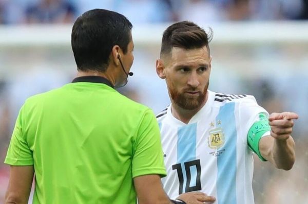 سومین قضاوت فغانی برای مسی و یارانش؛ مرد بازیهای مهم