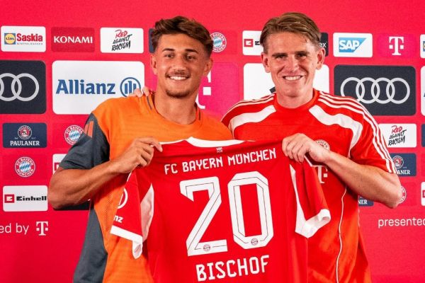  بایرن مونیخ و رونمایی از خریدهای جدیدش در آمریکا  عکس