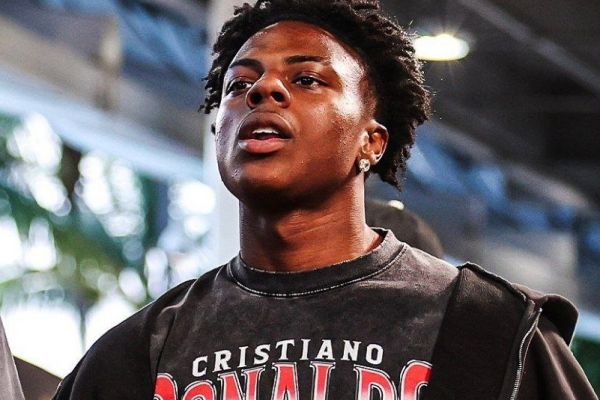 اسپید با پیراهن کریستیانو رونالدو روبروی لیونل مسی